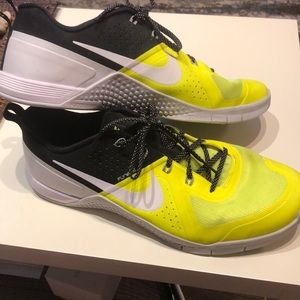 Nike Men’s Metcon 2 CrossFit Sneaker Size 14